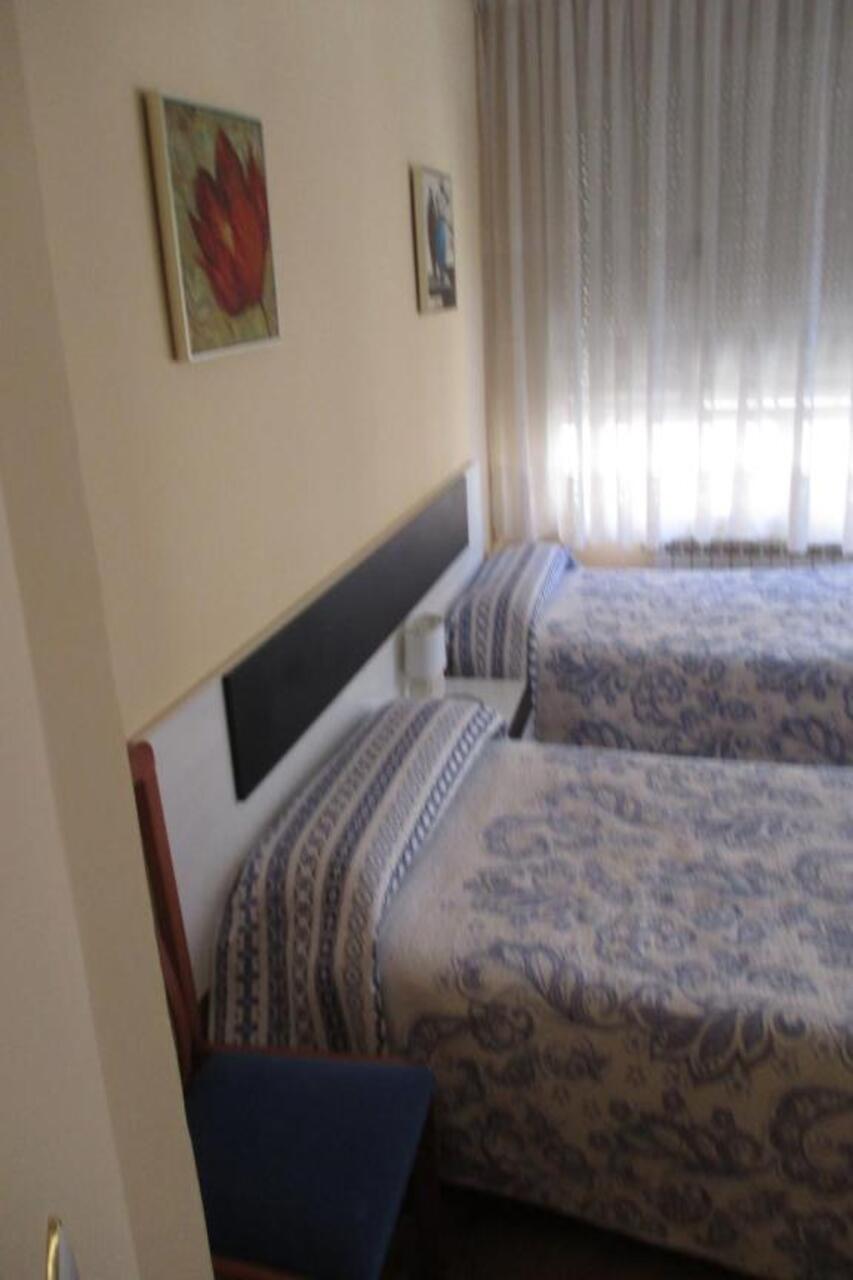 Hostal Becares Palencia Eksteriør bilde