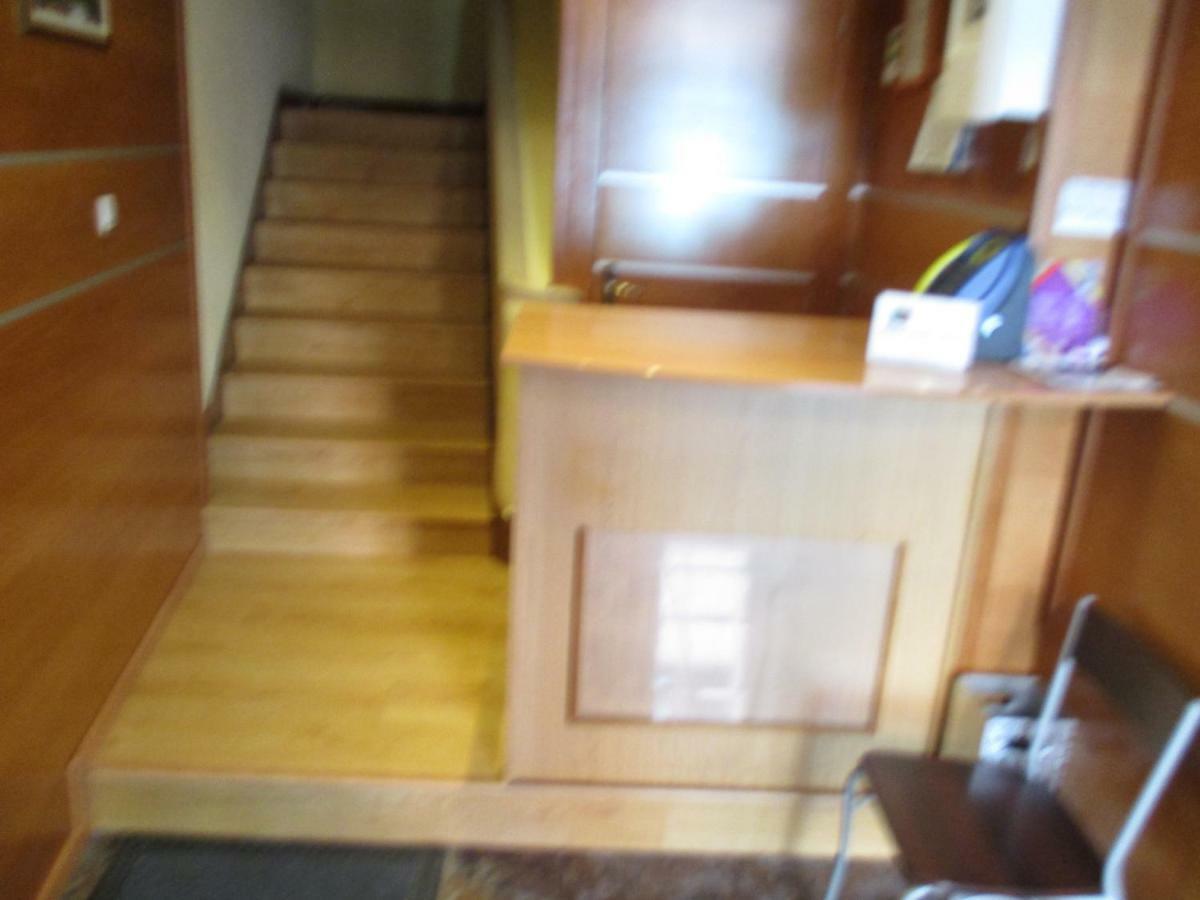 Hostal Becares Palencia Eksteriør bilde