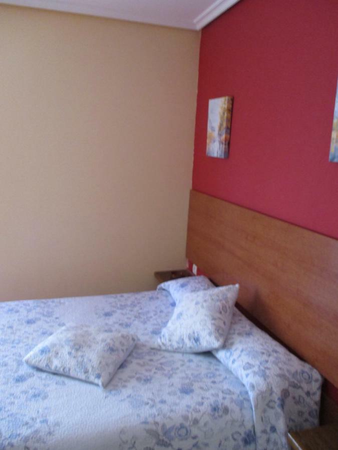 Hostal Becares Palencia Eksteriør bilde
