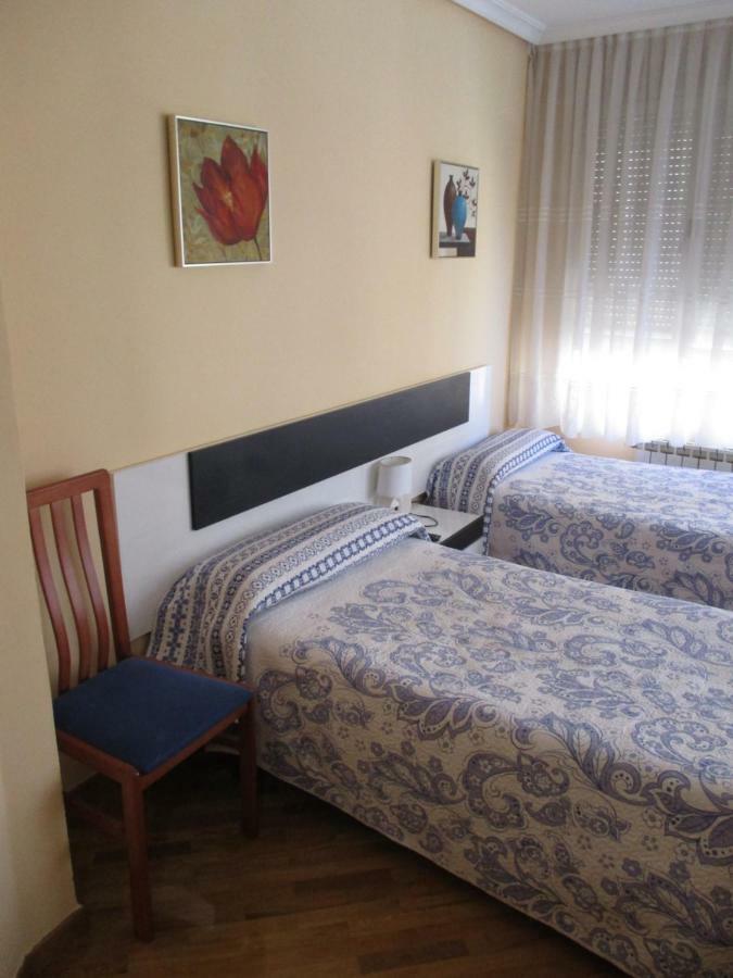 Hostal Becares Palencia Eksteriør bilde